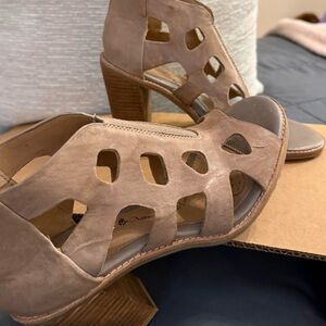 Sofft Taupe Cutout Heels